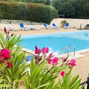 https://camping-la-vaugelette-drome.hotels-rhonealpes.com